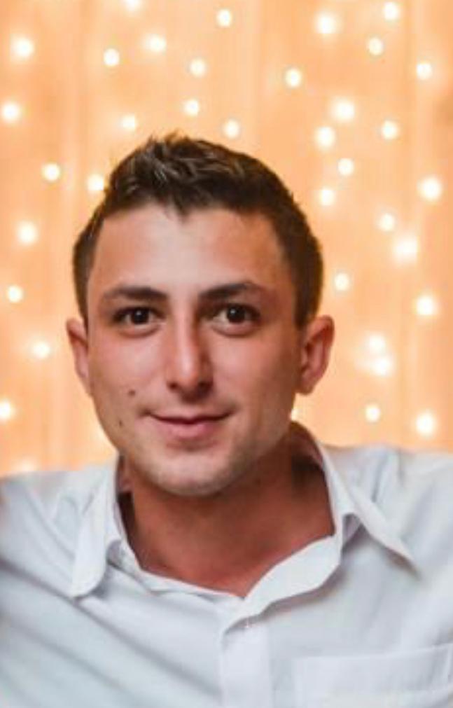 DANIEL VÍTOR ARAÚJO