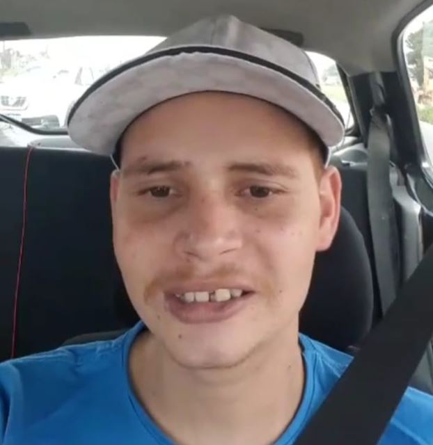 MAX VINICIUS DE FARIAS AUERSVALD